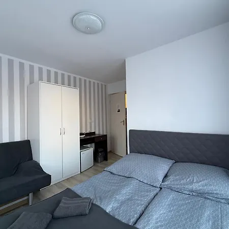 Goscinne Quarto em Acomodações Particulares *